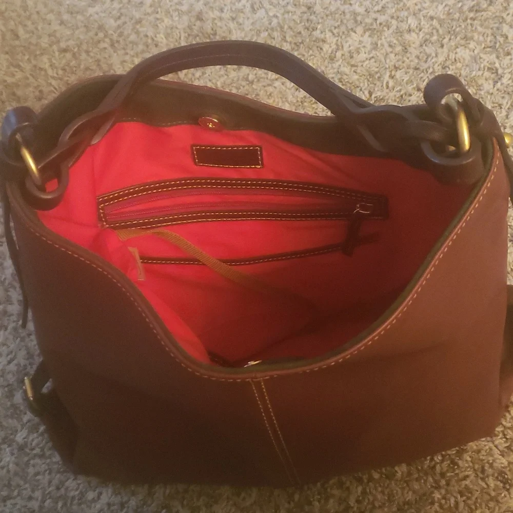 ❤Dooney & Burke Leather Bag (EUC) - Picture 2 of 16